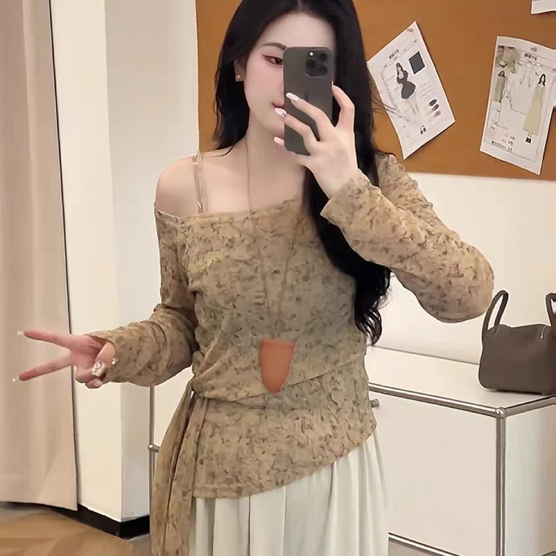 大码女装辣妹斜肩侧绑带胖mm遮肉显瘦打底衫