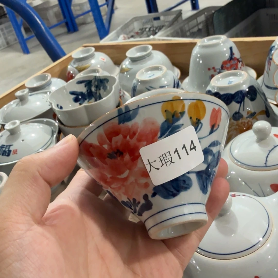 釉下手绘茶具微瑕