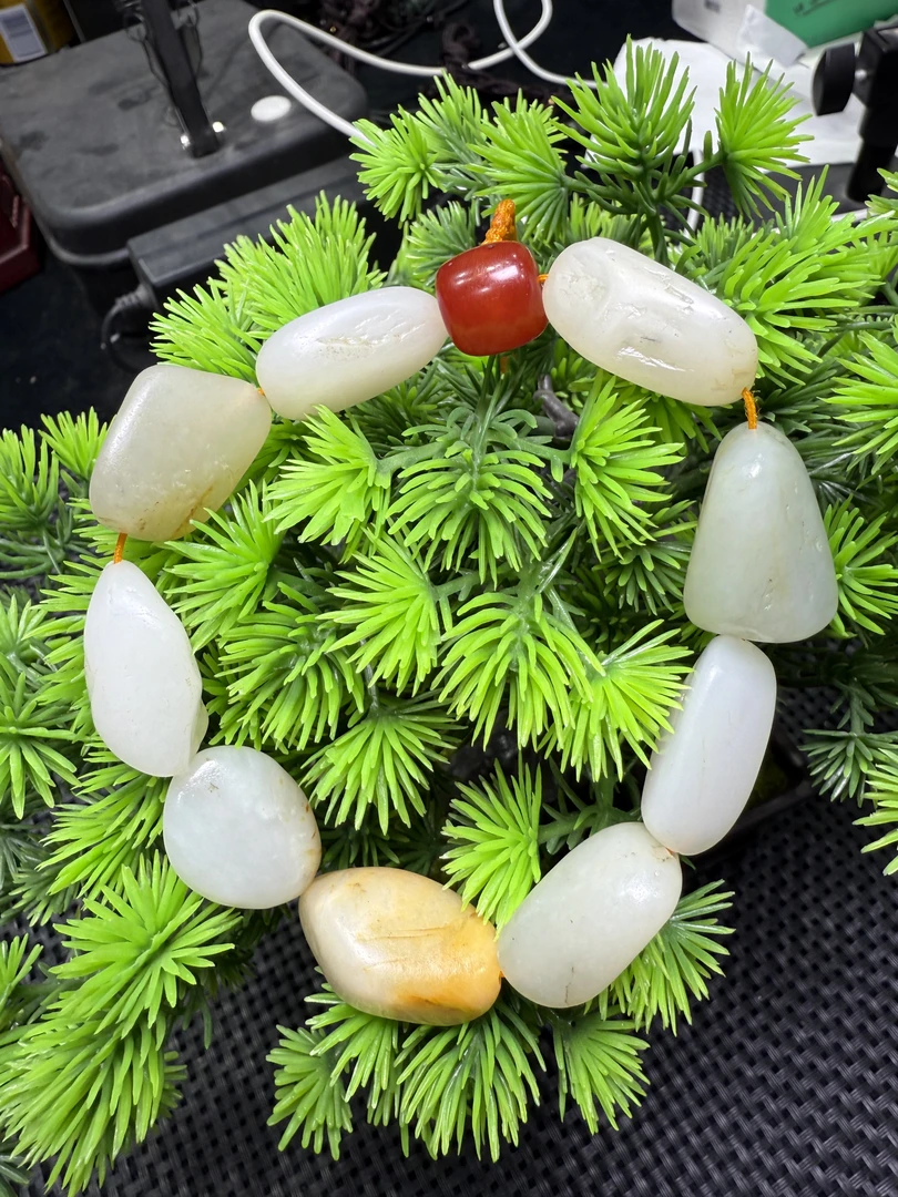 新疆和田玉原石手串