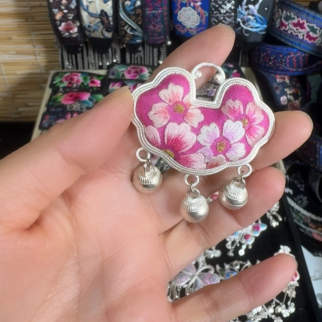 织绣民族风刺绣项链