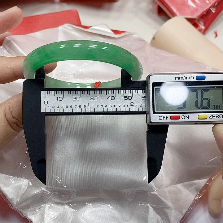翡翠手镯未镶嵌177