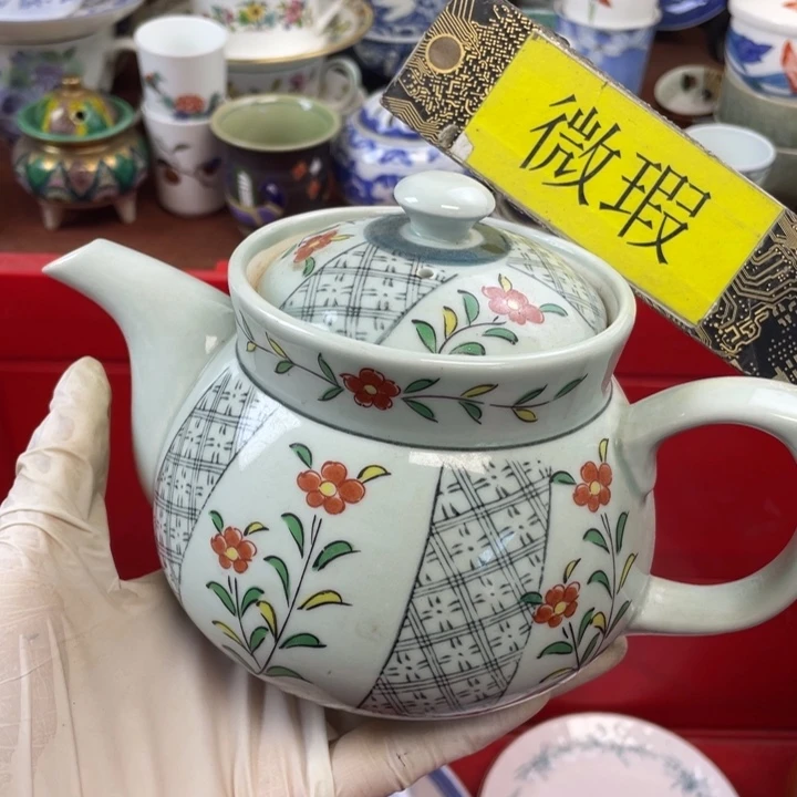 他家瓷器真美…开播的