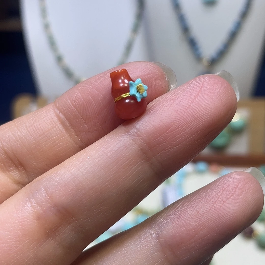 南红玛瑙未镶嵌葫芦