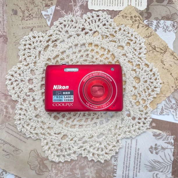 9新 Nikon/尼康 尼康s4150触摸屏1400w像素5倍光变复古c数码相机