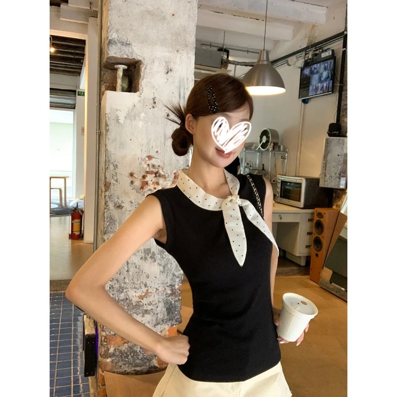 2025年夏季新款小众侧领无袖蝴蝶结波点通勤穿搭背心修身显瘦上衣