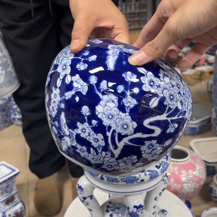 鳕***慹瓷片微瑕。。。。。。。。
