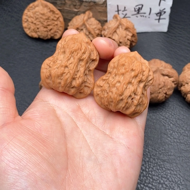 桃核把件尺寸35葫芦