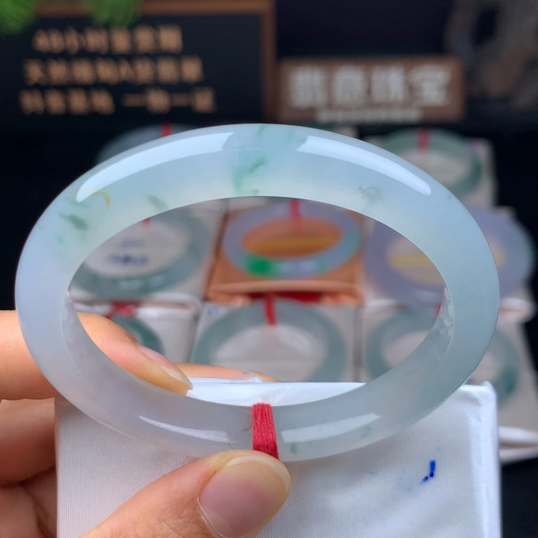 大***妮翡翠未镶嵌手镯冰丝飘全条起光