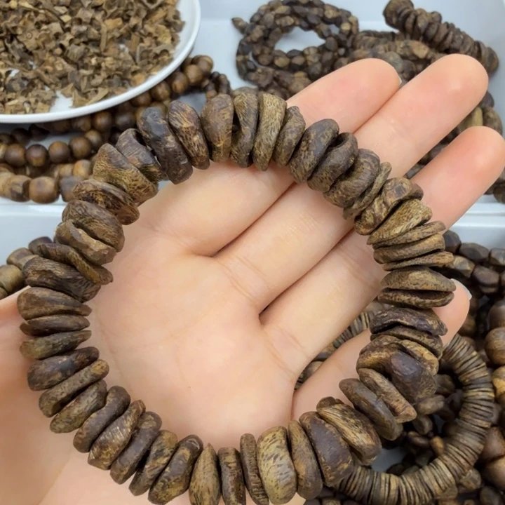 沉香手串乌生圆叶树丁壳子九九分节油单圈