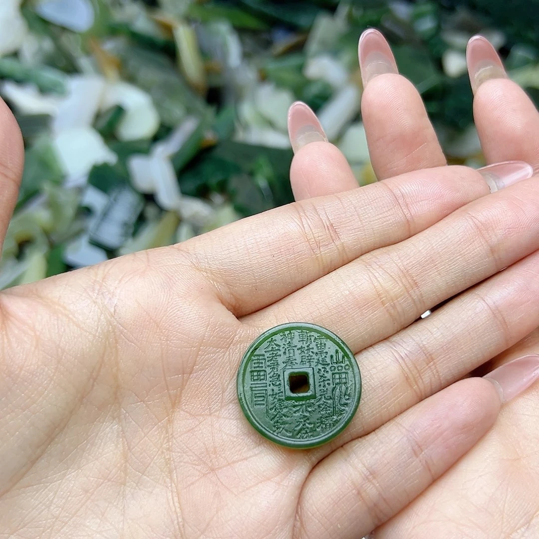 颈饰未镶嵌和田玉