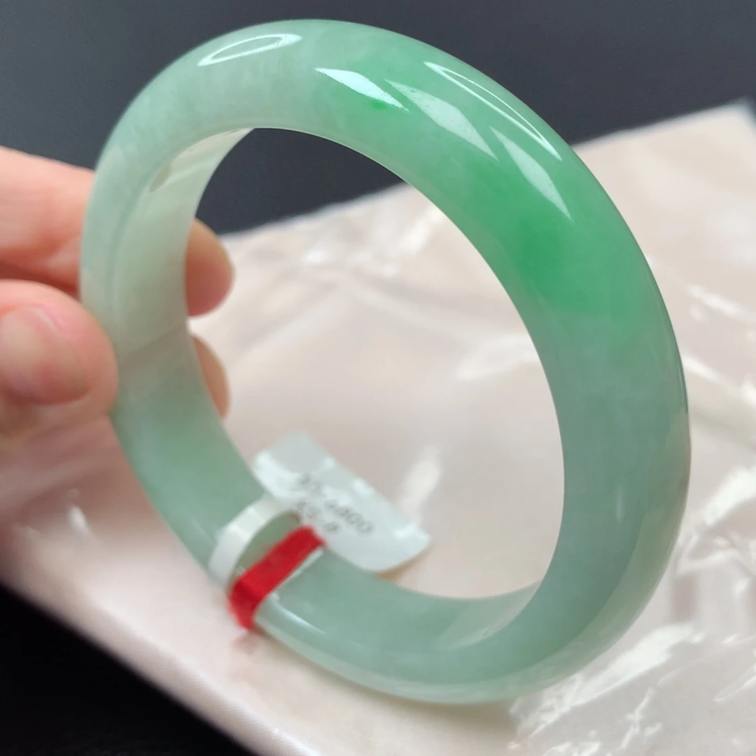 【闪购商品】翡翠手镯未镶嵌76号正圈xs55