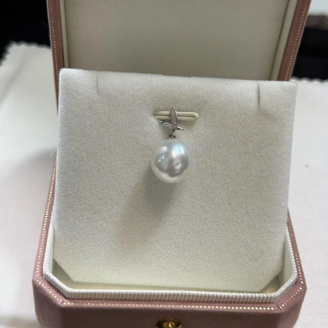 XX款简约强光冷光近正圆海水珍珠吊坠澳白18K金百搭挂坠AB153