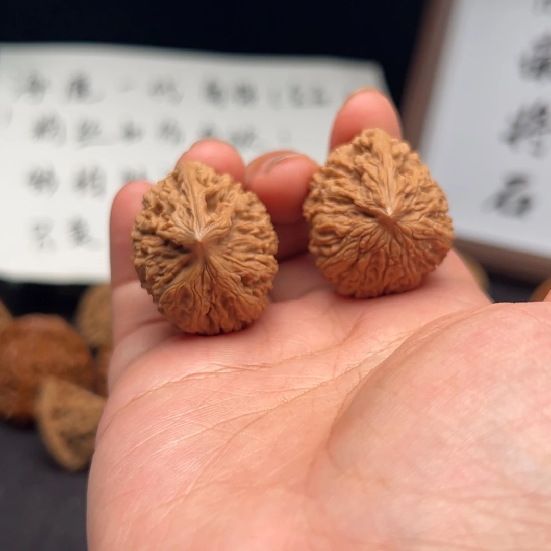 如***斯文玩核桃吊坠涿鹿南疆一代
