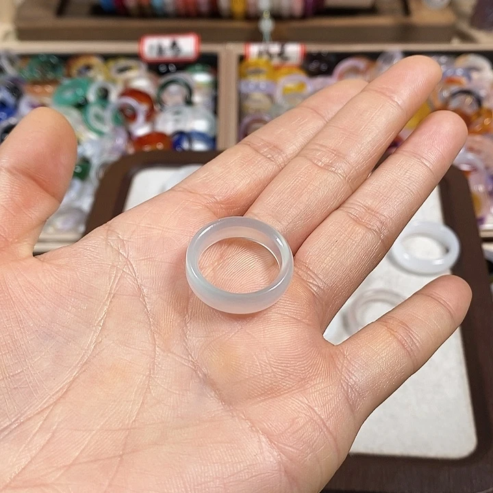 玛瑙/玉髓戒指未镶嵌王*军