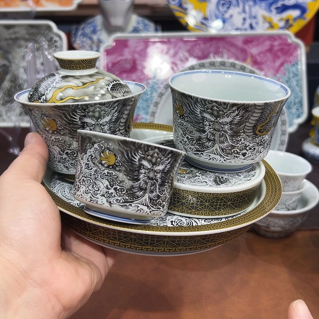 摆件人口莫哦小心翼翼小心翼翼