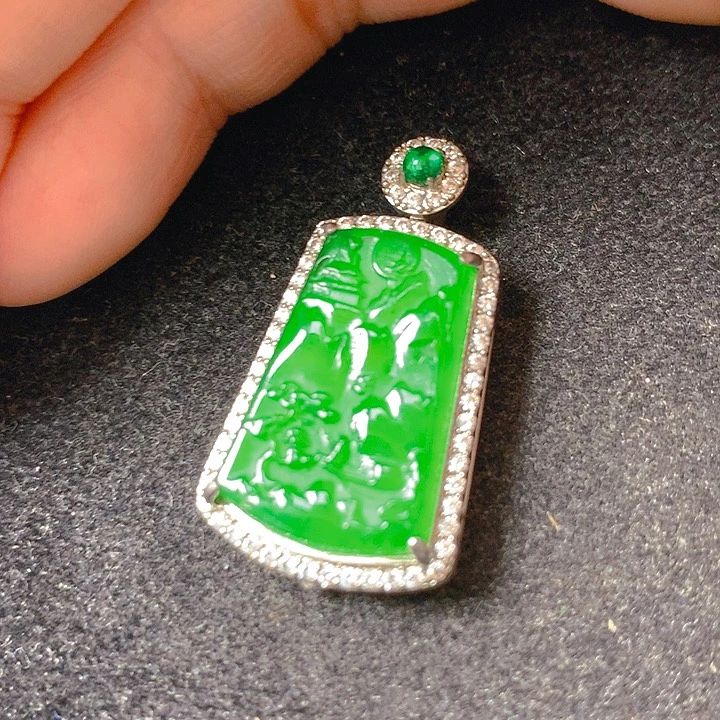 颈饰未镶嵌翡翠翡翠