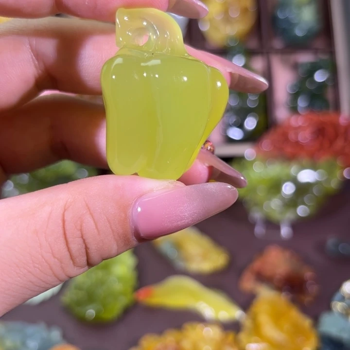 未镶嵌蛇纹石玉颈饰