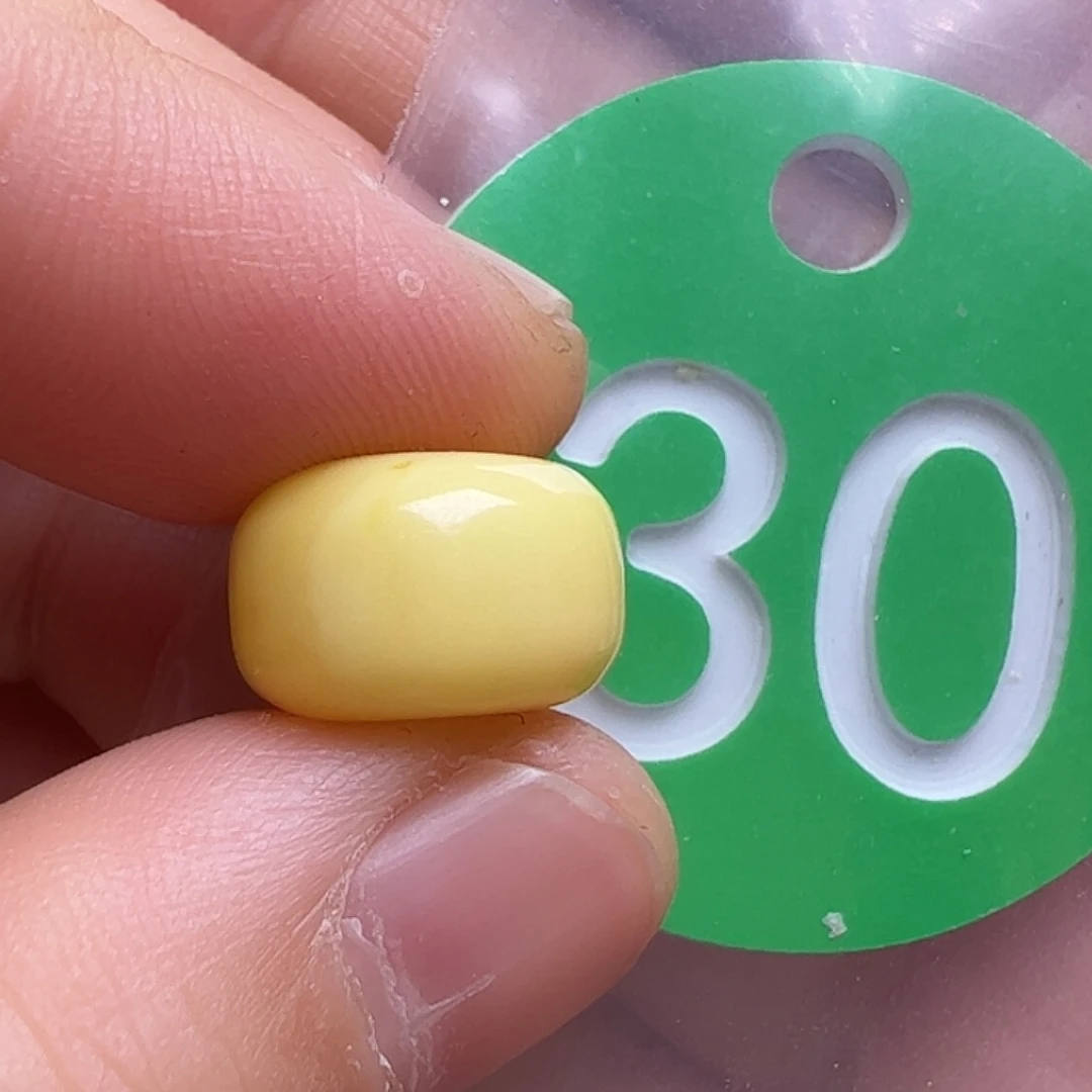 蜜蜡未镶嵌珠宝奇石13/8m m