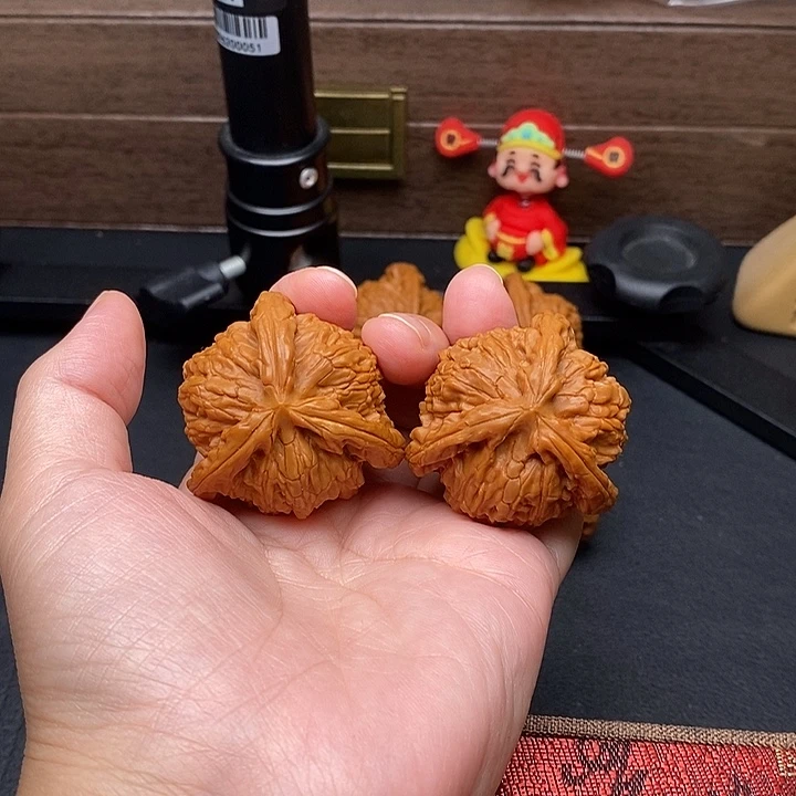 木***舟文玩核桃把件白奔