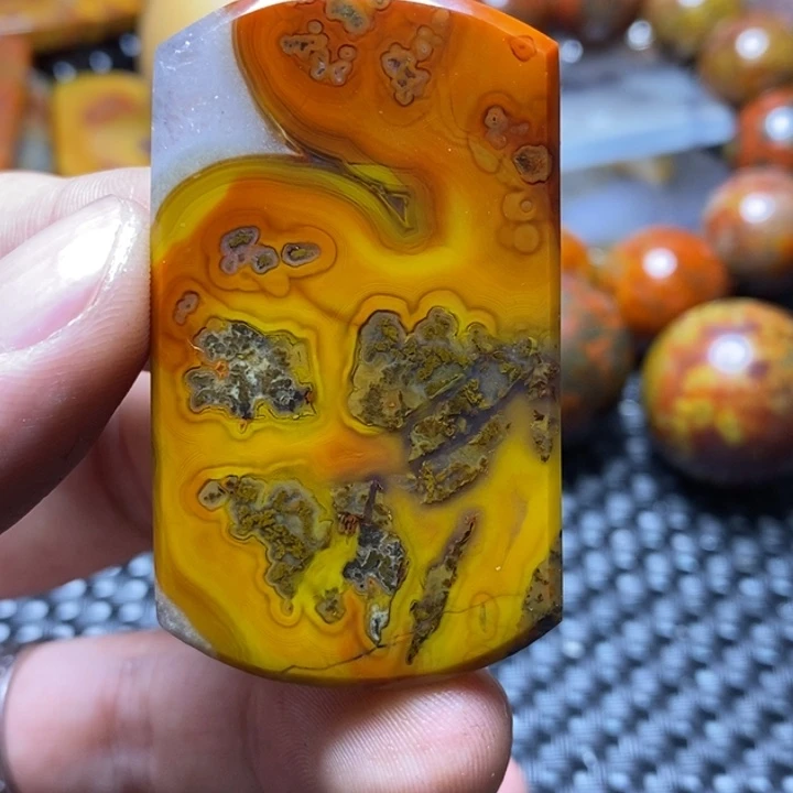 玛瑙/玉髓颈饰未镶嵌