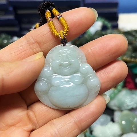 翡翠未镶嵌颈饰挂件