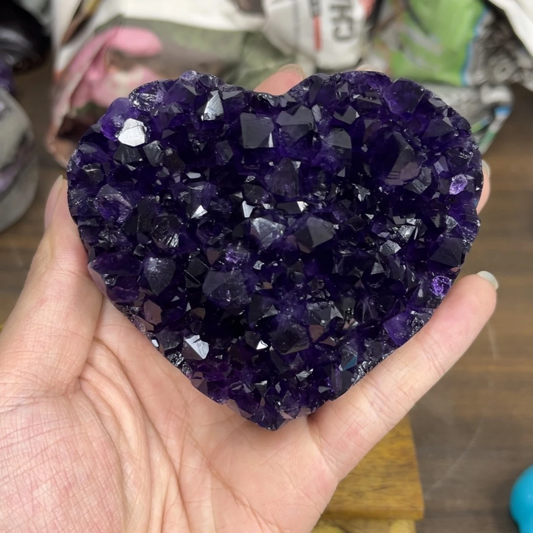 未镶嵌水晶大型摆件（非配饰）