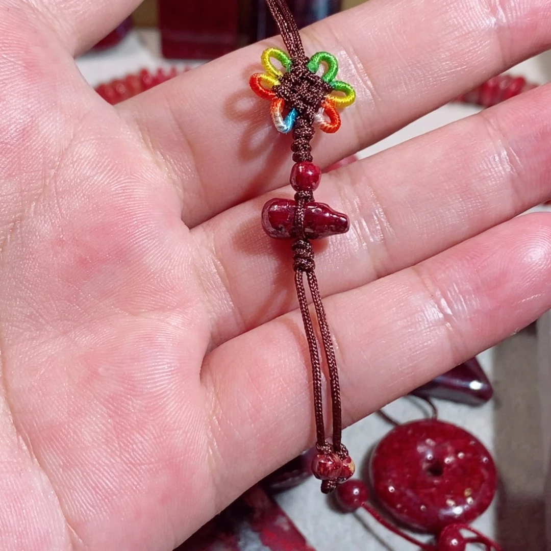 天然辰砂原矿葫芦挂坠