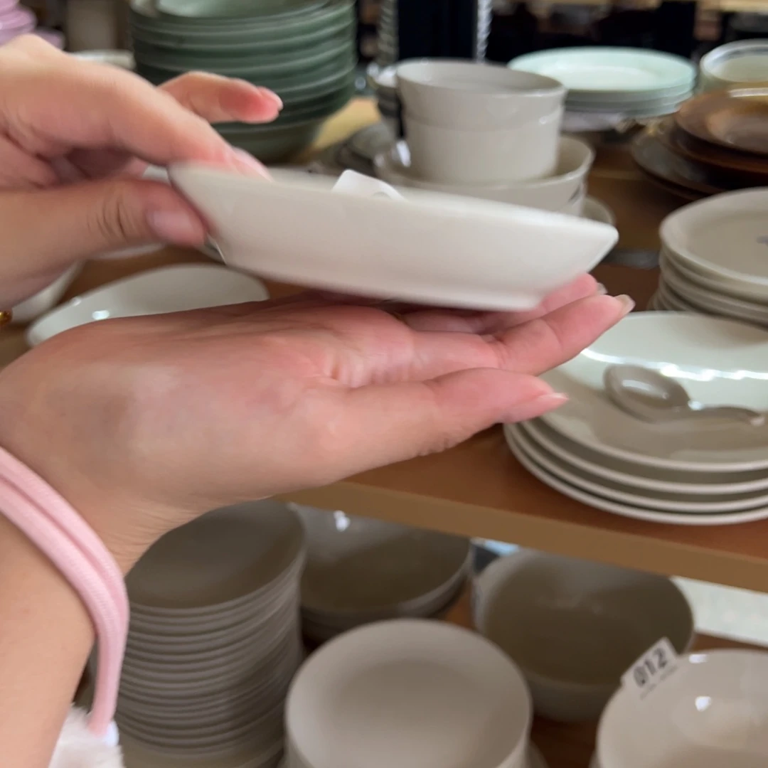 新骨瓷014微瑕暖白 5寸酱碟