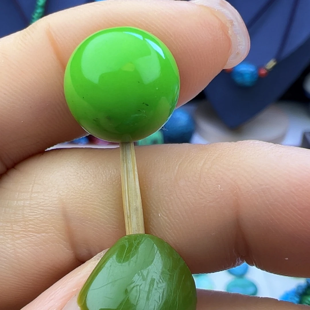 菜籽绿玉化圆珠12.8mmw