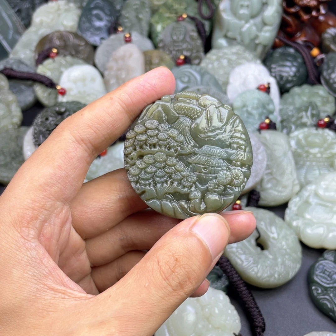 和田玉未镶嵌颈饰