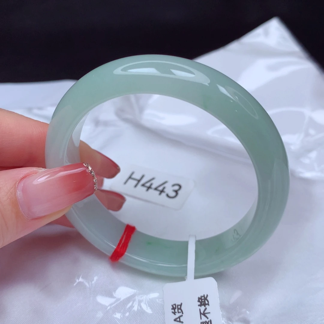 翡翠手镯未镶嵌手镯52