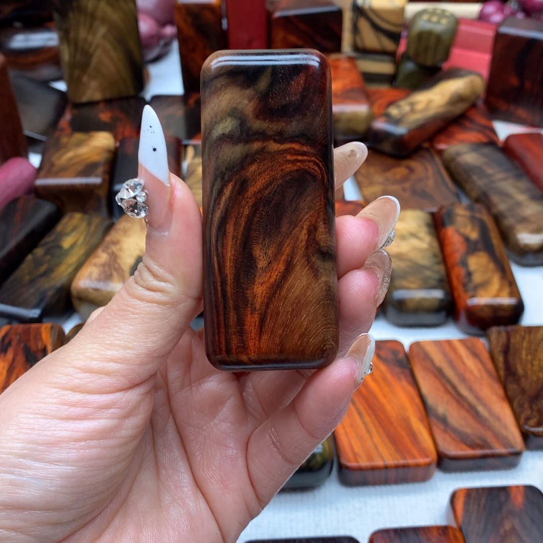 交趾黄檀（大红酸枝）用****4