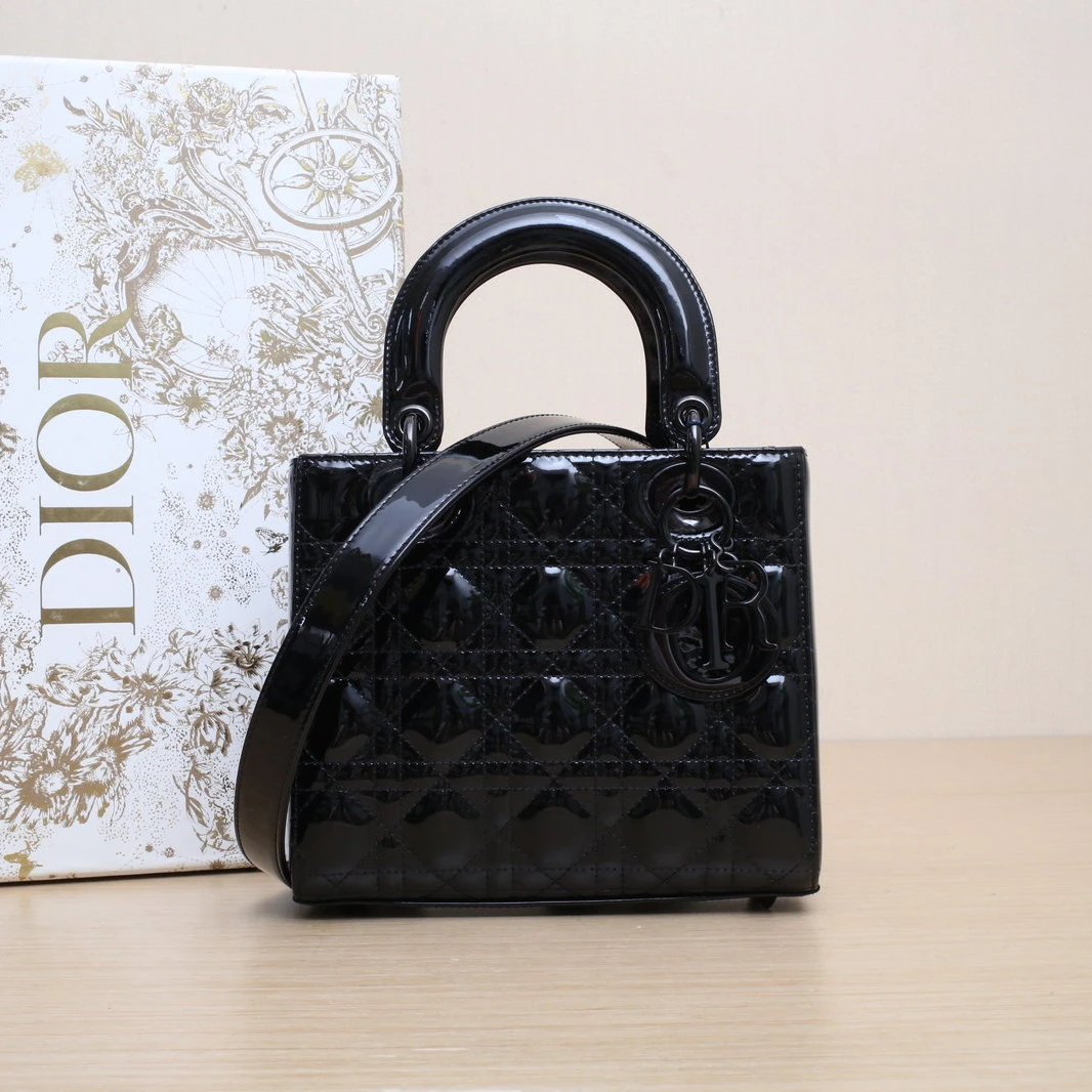 99新 DIOR/迪奥 【活动黑黑】戴妃包 四格 黑色 漆皮 黑扣 2021