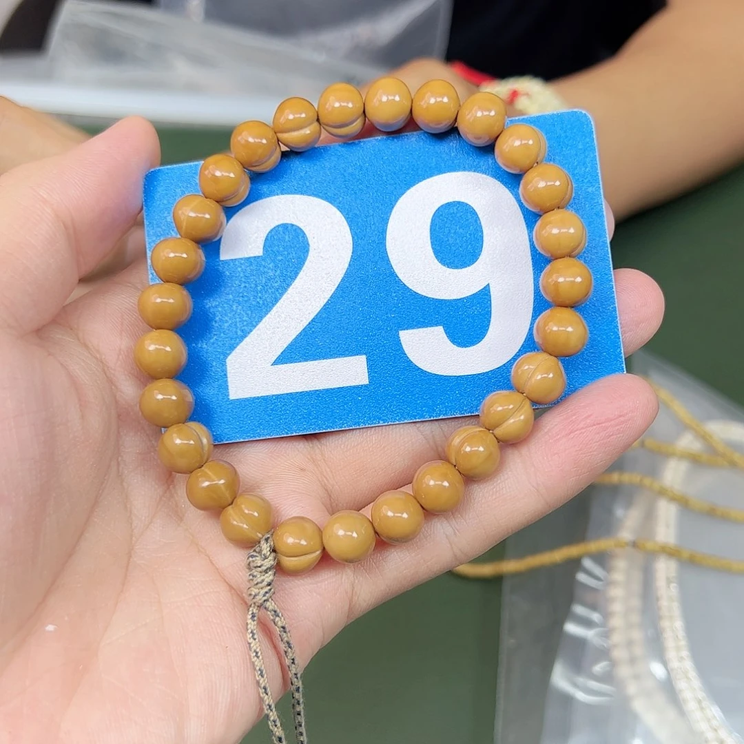 吊坠猴头核桃10屁桃。   29