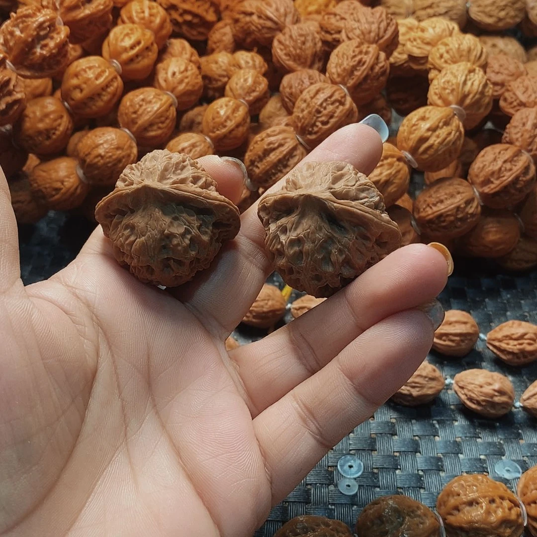 文玩核桃吊坠宫灯