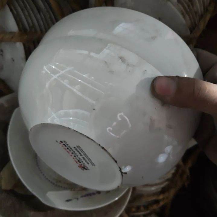 陶瓷盘子碗啥都有