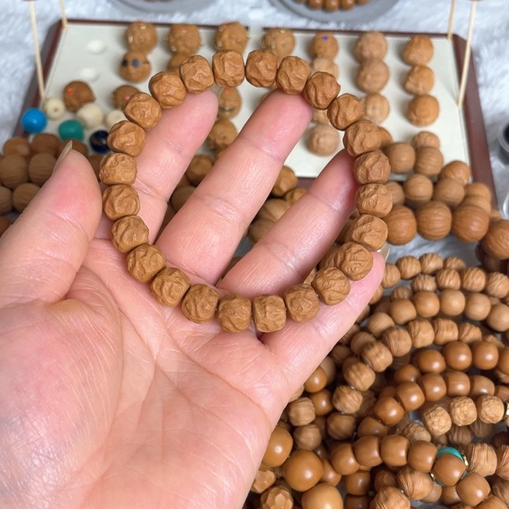 猴头核桃把件手串
