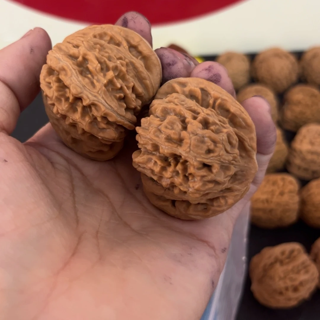 b****0四座楼是狮子头吊坠