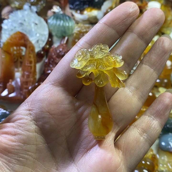 未镶嵌蛇纹石玉颈饰