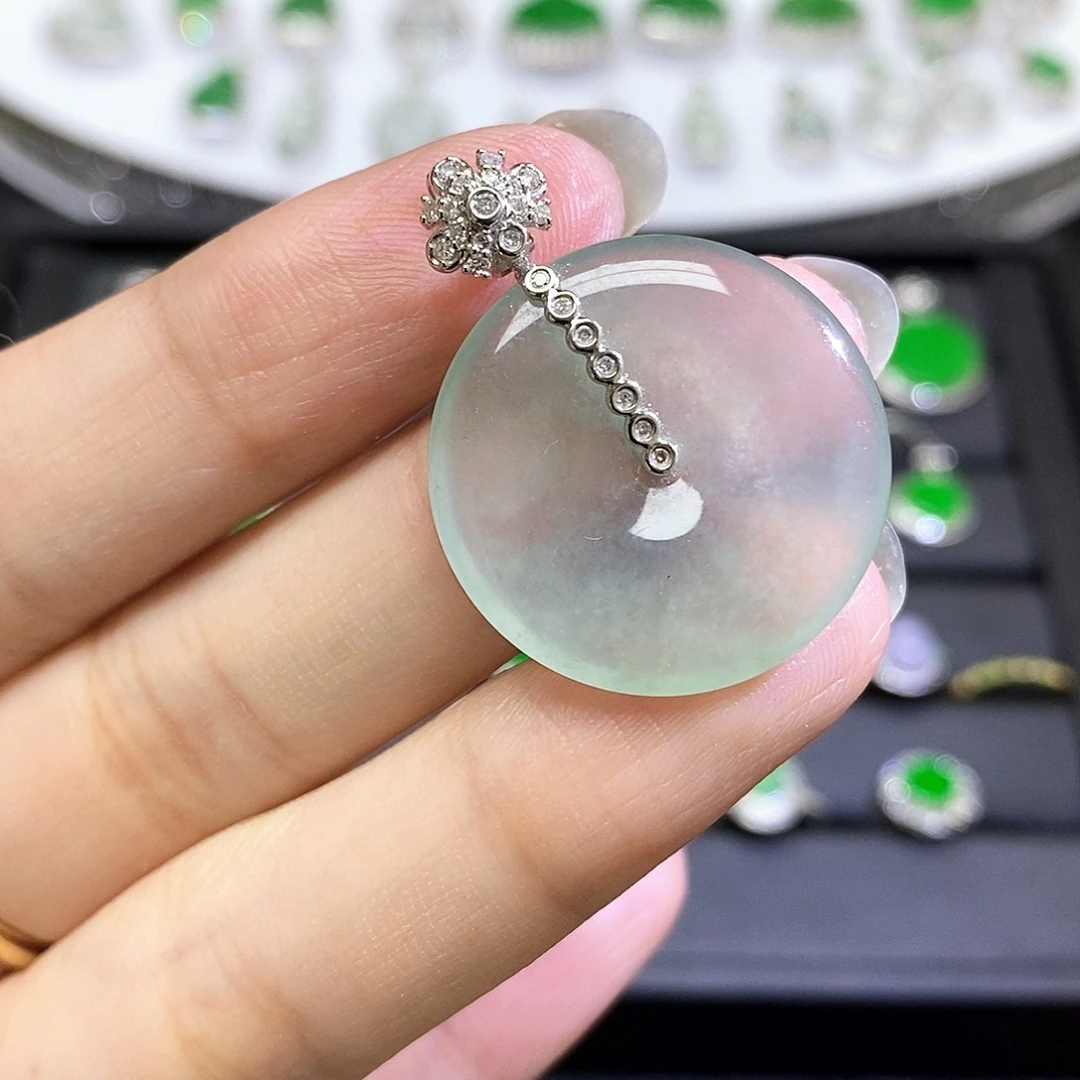 翡翠18K金镶嵌吊坠(不含链)