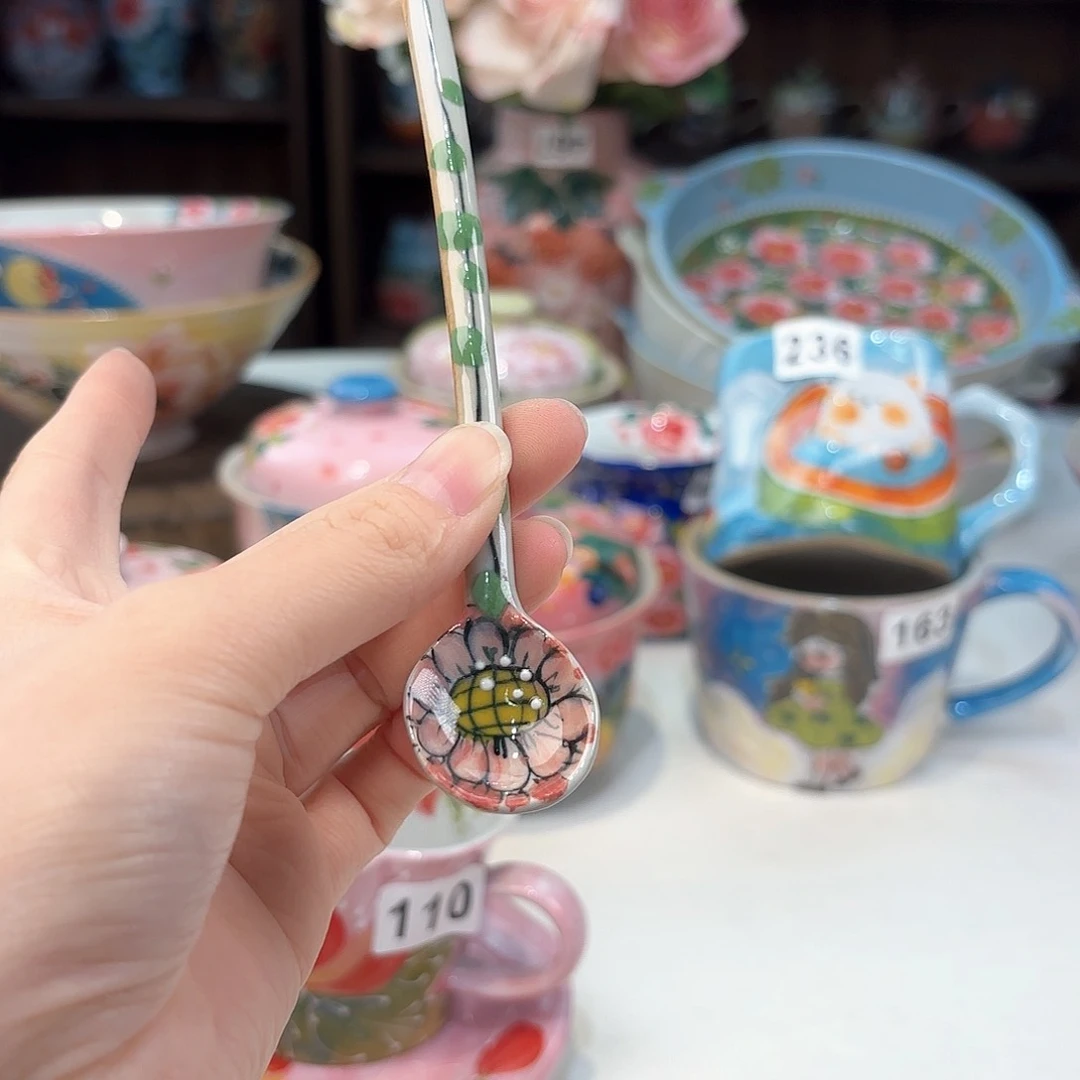 瓷片兔兔的小可爱太
