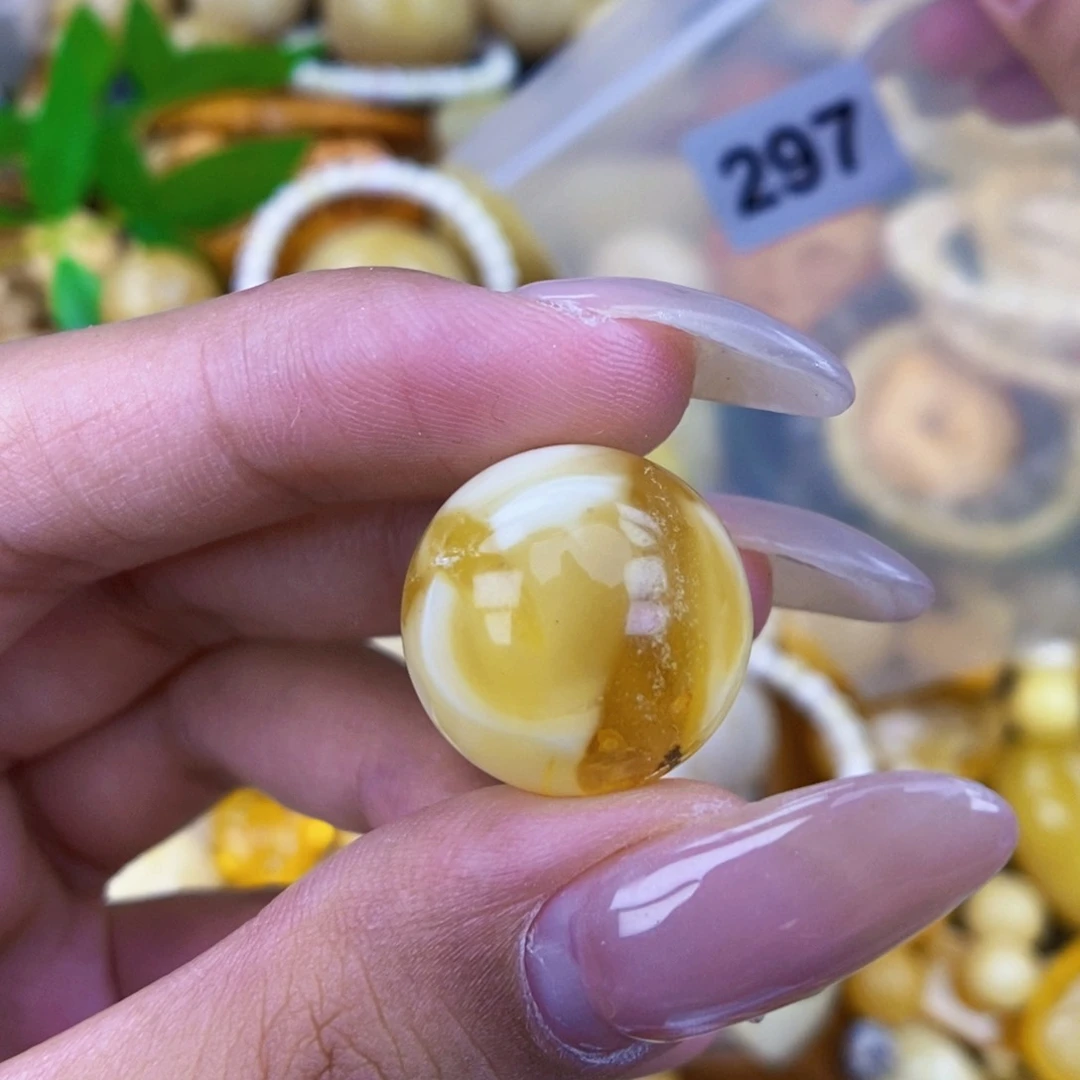 未镶嵌琥珀珠宝奇石18.5 粉