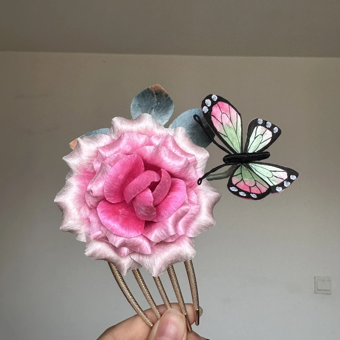 非遗绒花发簪。蝶恋花发梳