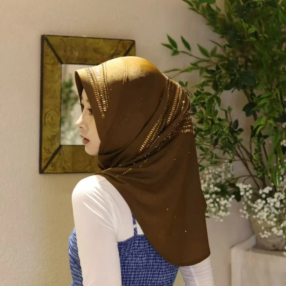 新品定制压线方块钻重工帽沿