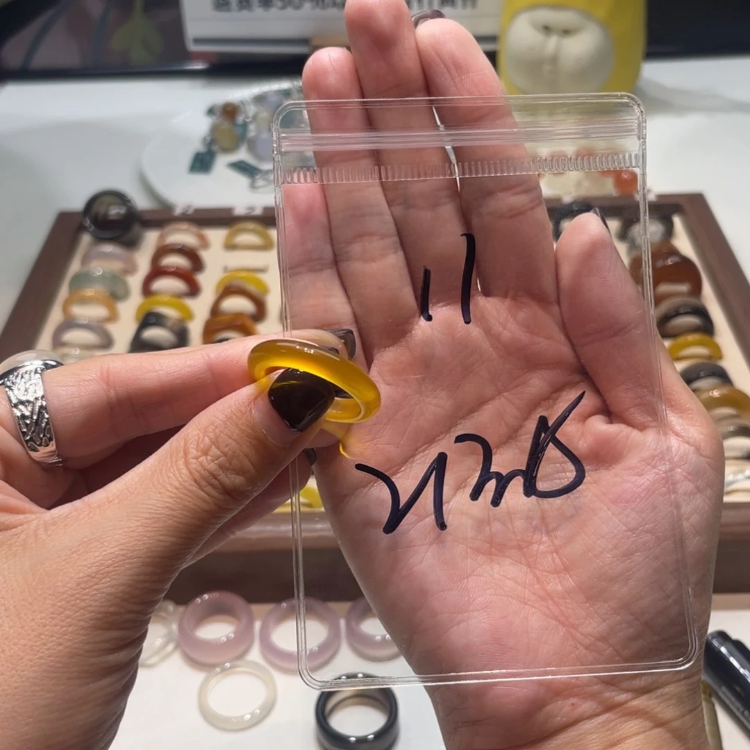 玛瑙/玉髓戒指未镶嵌秋****?