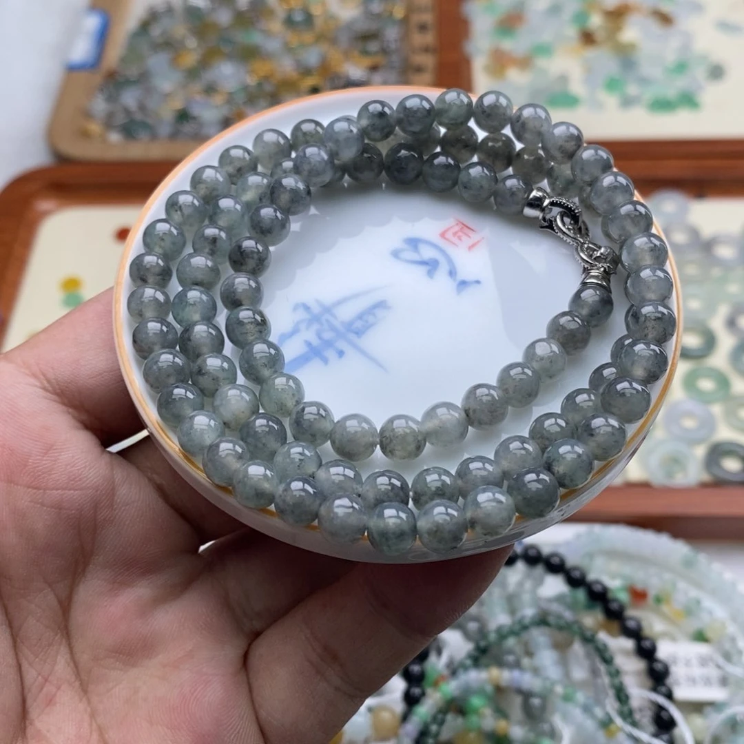 翡翠散珠乌鸡卡6项链