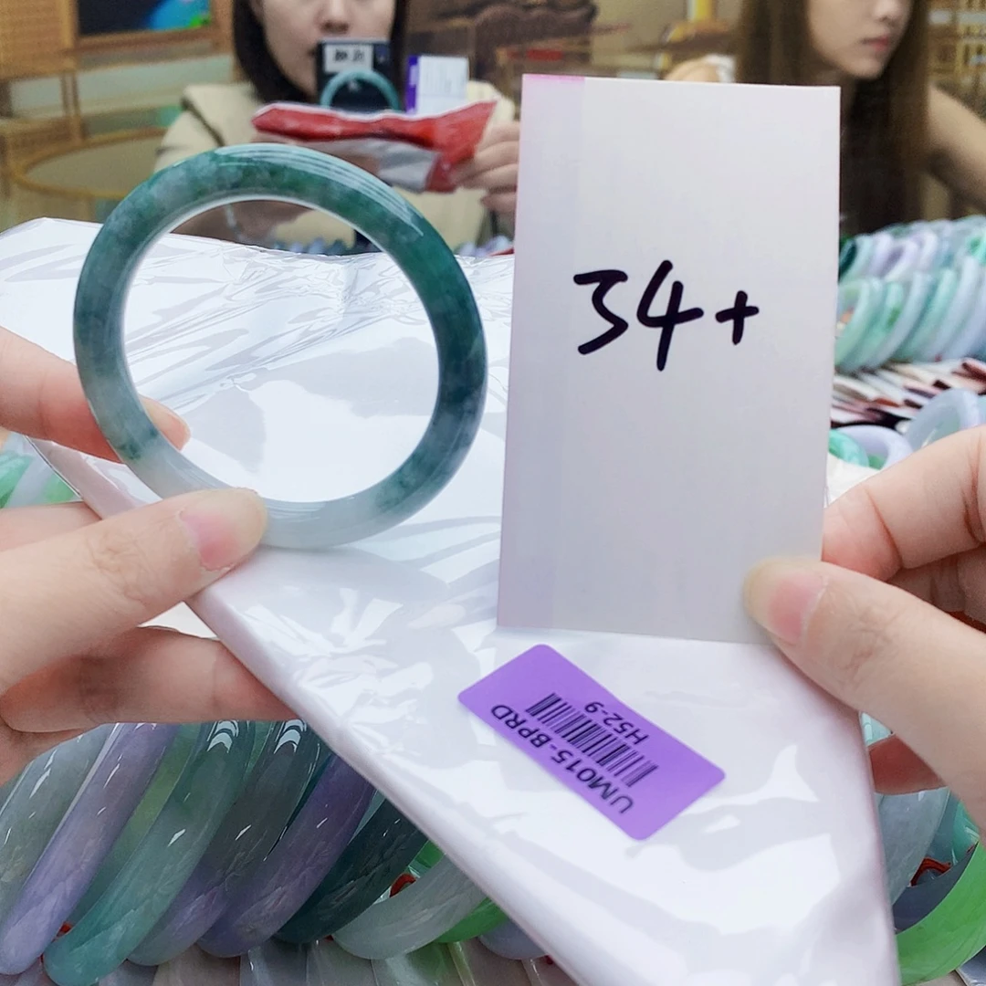 翡翠手镯未镶嵌The