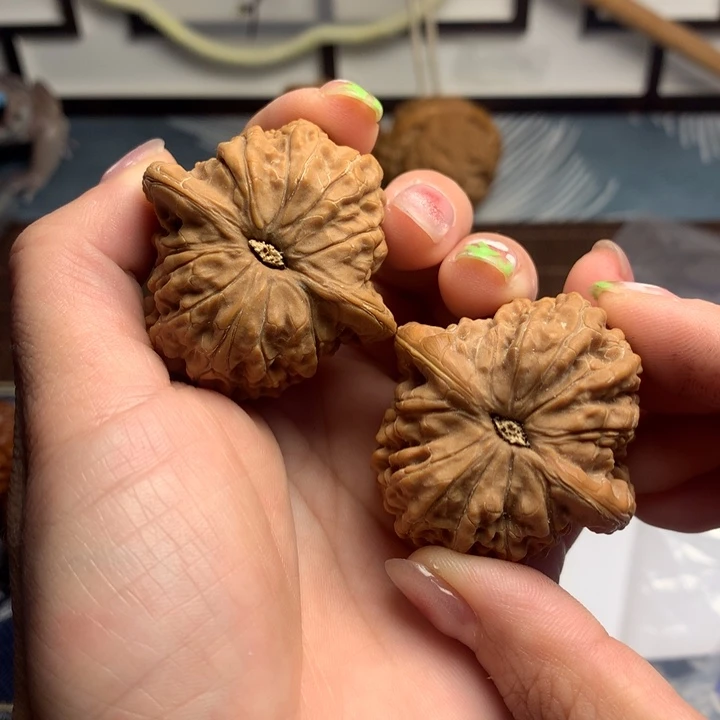 吊坠文玩核桃皇**人血麒麟