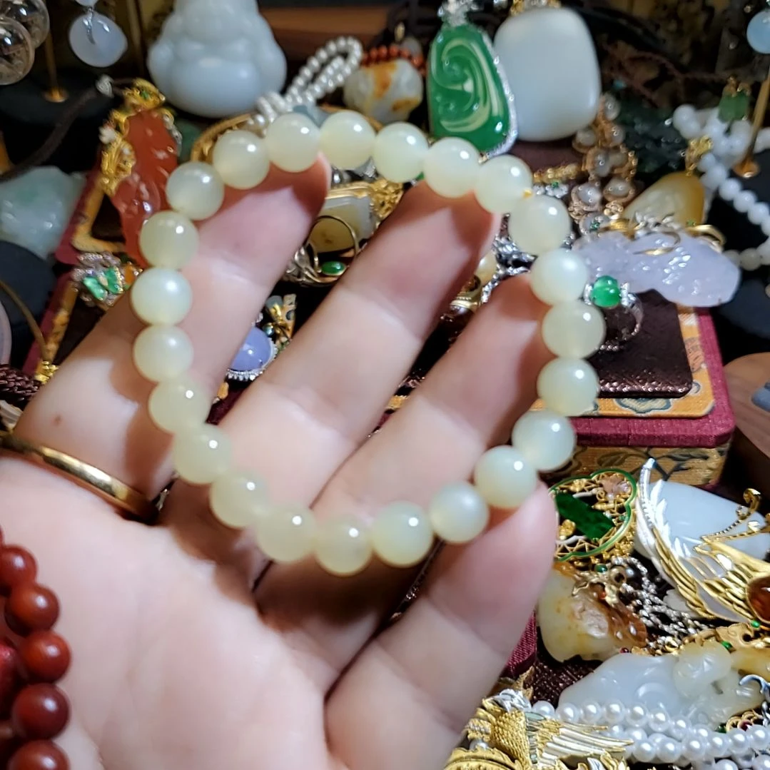 【闪购商品】颈饰未镶嵌和田玉明****来手串