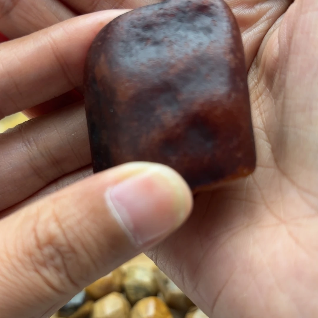 定制琥珀未镶嵌嗨**哒琥珀